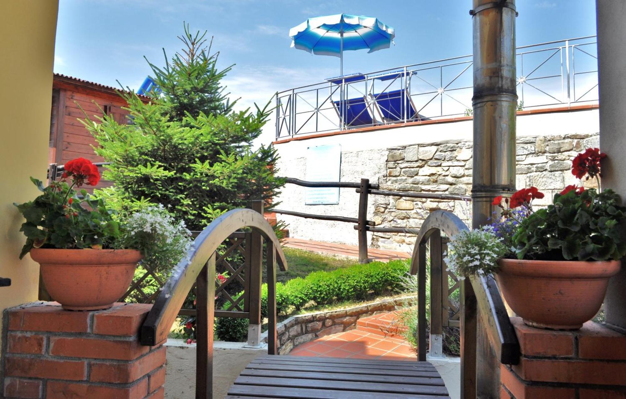 Albergo Miramonti Comano (Tuscany) Exterior foto